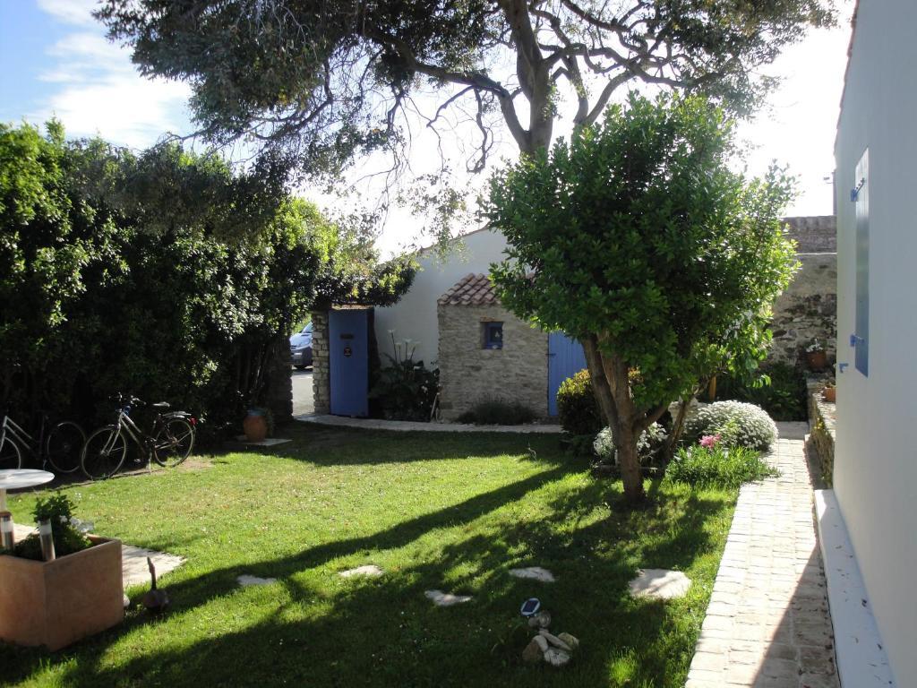 Le Buzet Bleu Bed & Breakfast Noirmoutier-en-l'Île Exterior foto